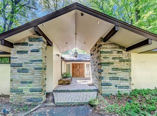 264 Ridge Rd, Watchung, NJ 07069