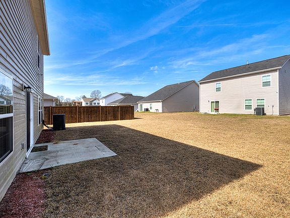 2nd image of 1919 Barnhart Dr