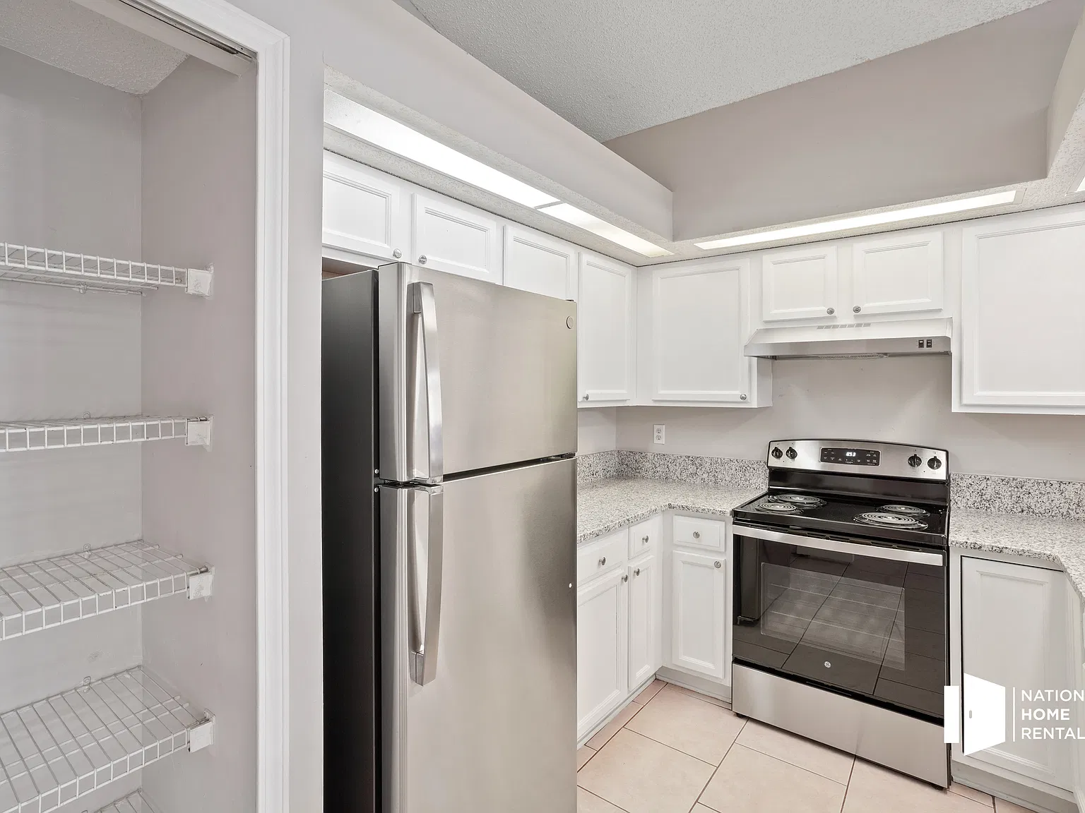 3 bed, 2.0 bath, 1264 sqft, $1,995 — Photo 3