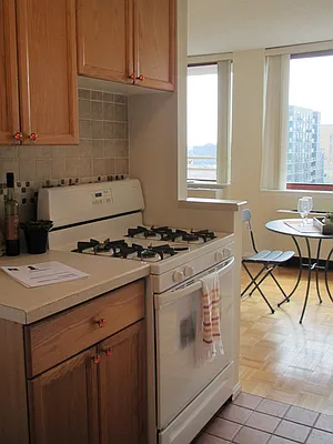 Sold by CityView Real Estate Inc. | media 13