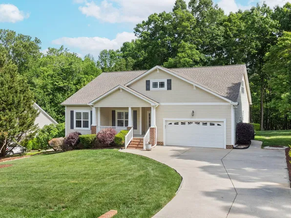 185 Briarwood Pl, Wake Forest, NC 27587
