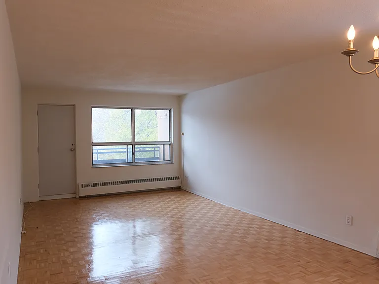 100 Cedar Ave #202 — Photo 12