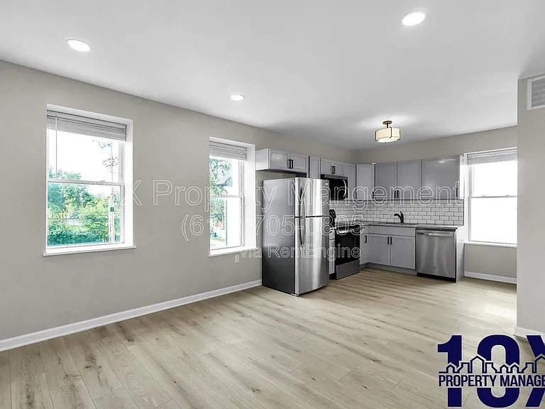 1213 E Whittier St — Photo 6
