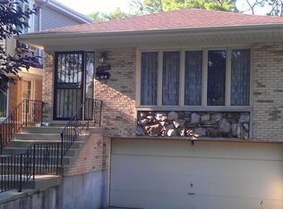 6062 W Giddings St, Chicago, IL 60630