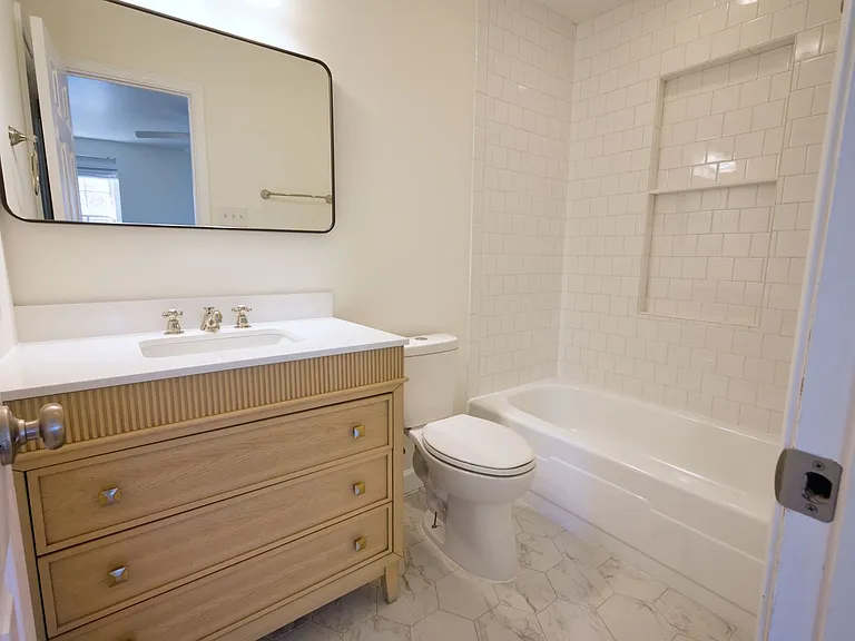 420 Linkhorn Dr #5 — Photo 13