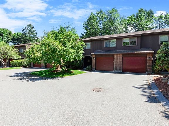 4th image of 26 Arbor Ct Unit 26