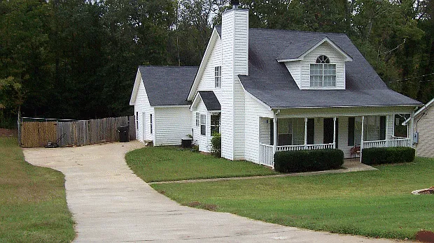 Building Photo - 6 Priscilla Dr