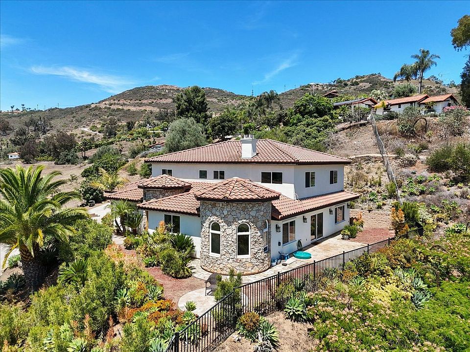 1st image of 2342 Carioca Pl