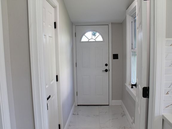 3rd image of 110 W Broad St #1