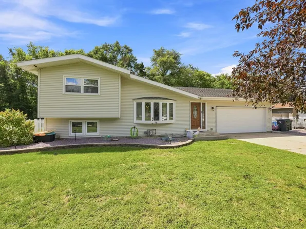 W547 Theresa Ct, Brodhead, WI 53520