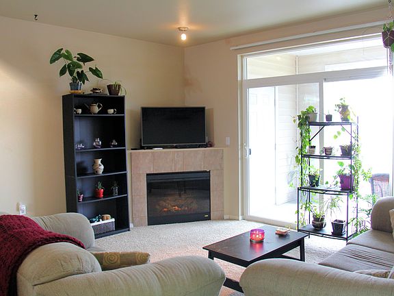 3rd image of 10007 186th St E Unit 229