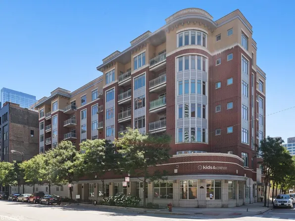 657 W Fulton St Unit 504, Chicago, IL 60661