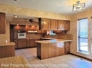 2000 Brookhaven Dr, Edmond, OK 73034