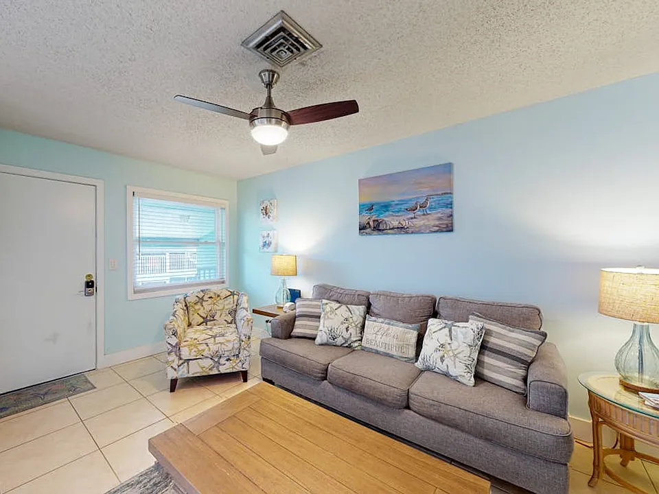 205 Highland Ave #ID1591508P