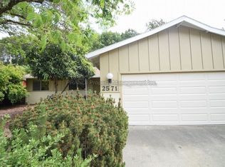 2571 Center Rd, Novato, CA 94947