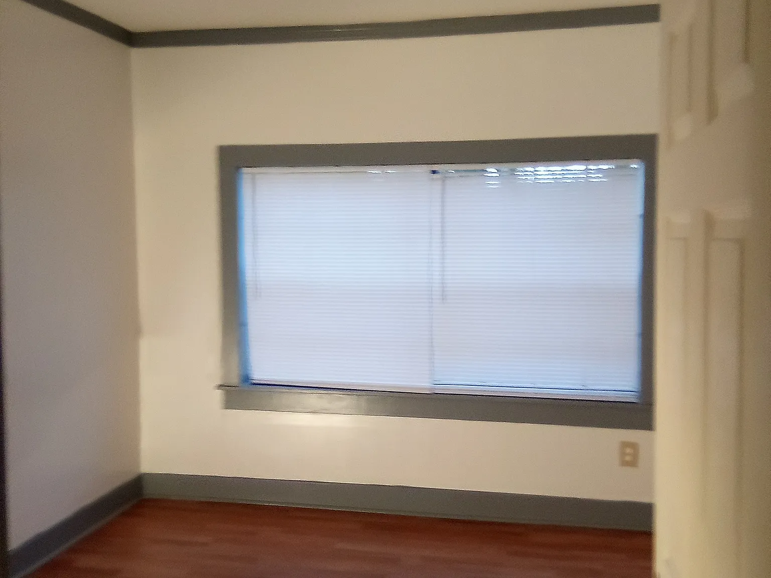 3 bed, 979 sqft, $1,100 — Photo 3