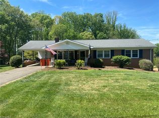 141 Brenda Dr, Mount Airy, NC 27030
