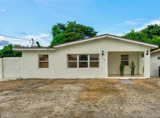 12135 SW 218th St, Miami, FL 33170
