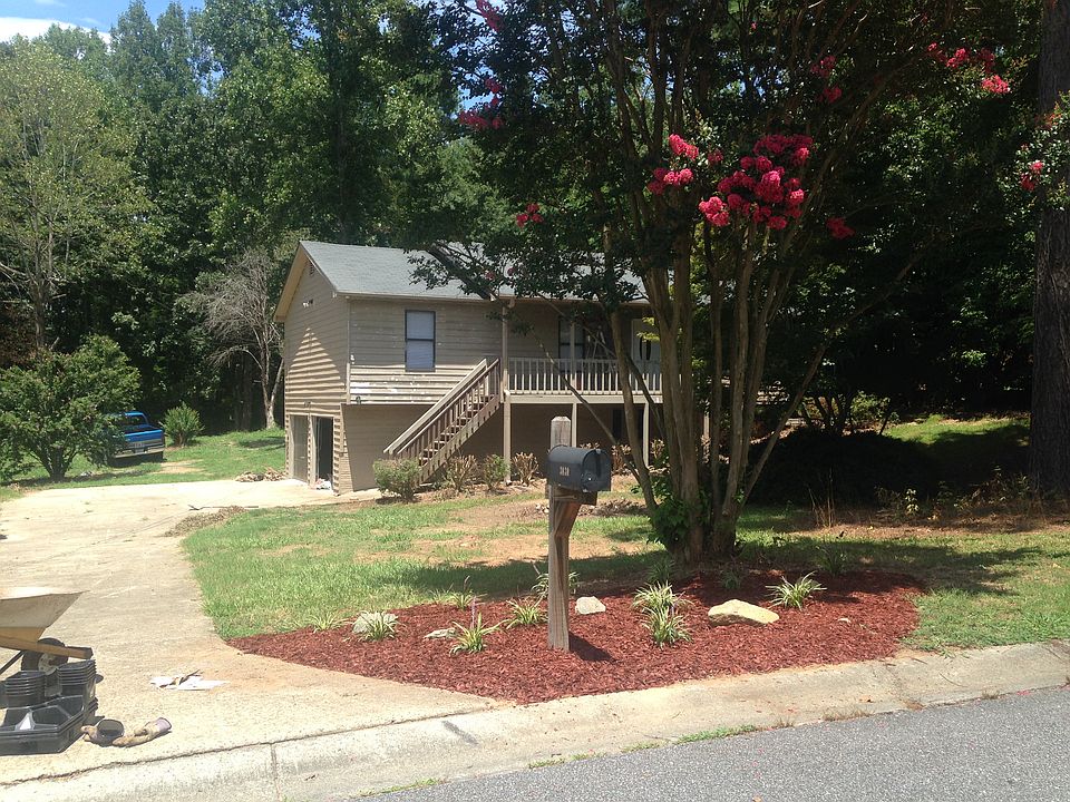3030 WESTWOOD DR