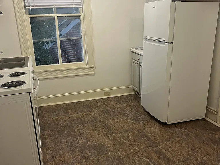 43 S Washington St #3 — Photo 5