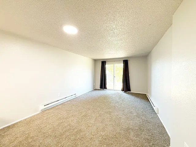 2001 Magnuson Way #18 — Photo 2