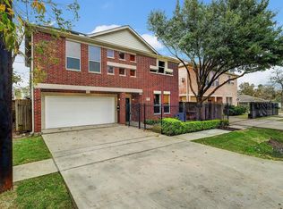 2211 Roy St, Houston, TX 77007