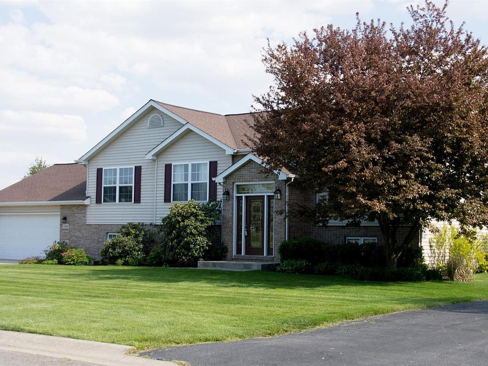 1st image of 306 Deerfield Ct