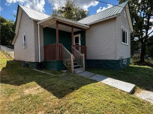 1250 Northside Ave, East Liverpool, OH 43920