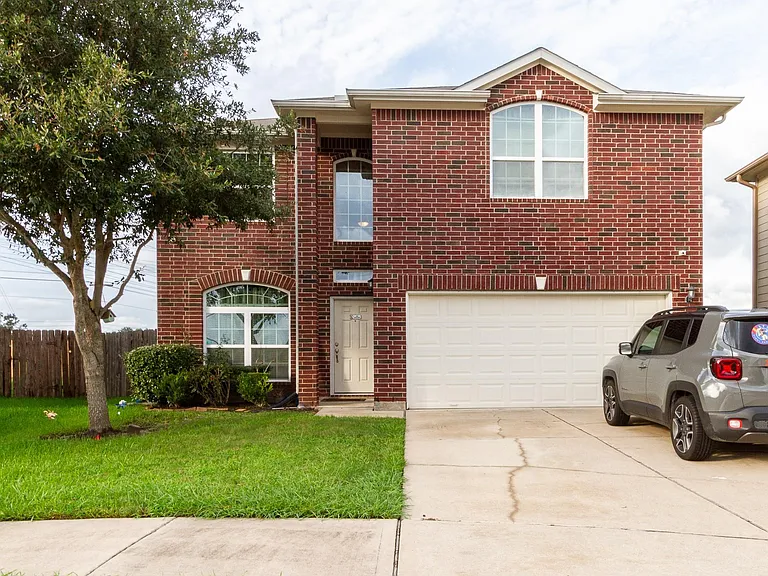 1107 Arum Rd — Photo 1