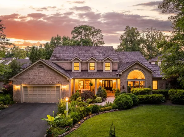 1358 Lake Forest Ct, Reston, VA 20194