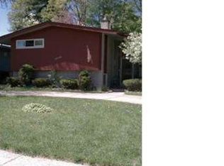 23621 Plumbrooke Dr, Southfield, MI 48075