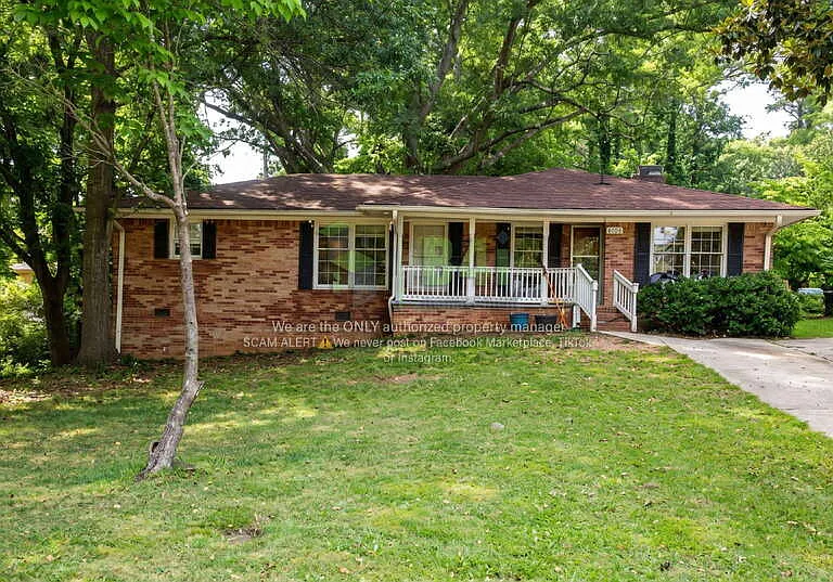 6106 Venetian Way SW — Photo 1