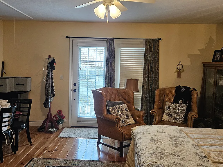 61 Molly Ln — Photo 13