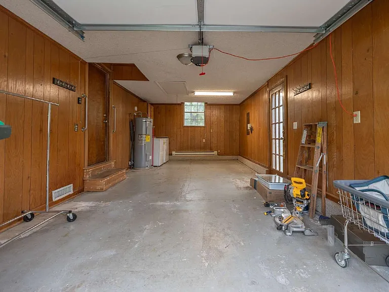 207 Whitnel Dr — Photo 35