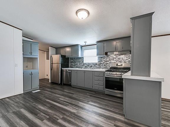3rd image of 9505 Shady Meadow Way