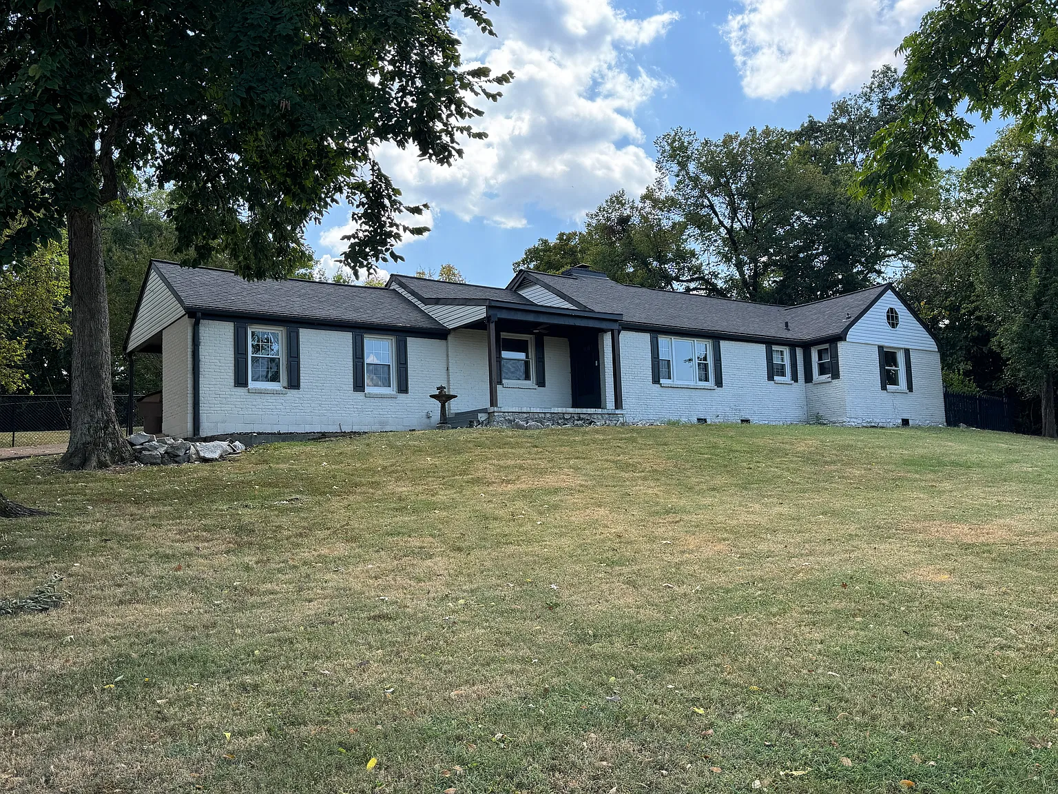 3 bed, 1.5 bath, 1573 sqft, $2,900 — Photo 4