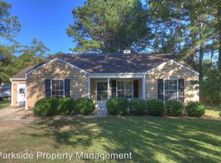 94 Hampton Oaks Dr, Hampton, GA 30228