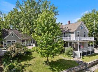 12 Summit St, Eureka Springs, AR 72632