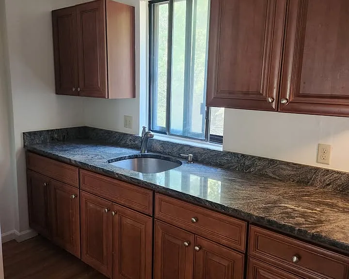 Sixteen Carpenter Ave — Photo 3