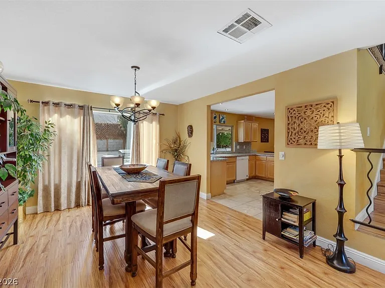 3225 Mountain Spring Rd — Photo 7