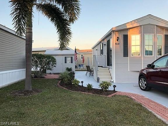 4th image of 4710 Bayberry Way W