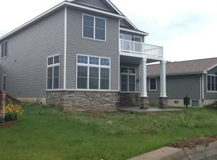 2200 Lane 150 Hamilton Lk, Hamilton, IN 46742