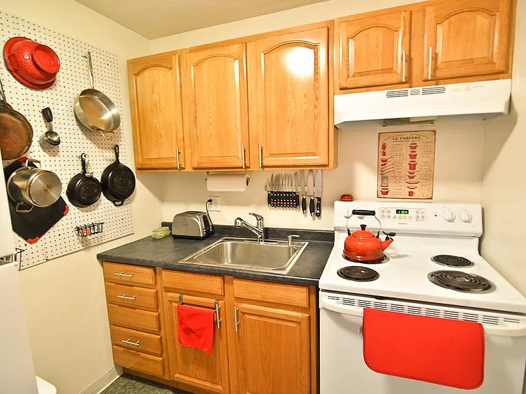 20 Radcliffe Rd #402 — Photo 5