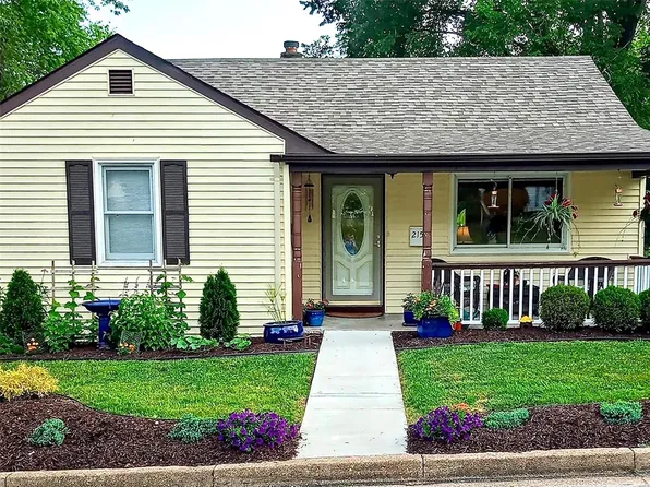 215 E North St, Saint Clair, MO 63077