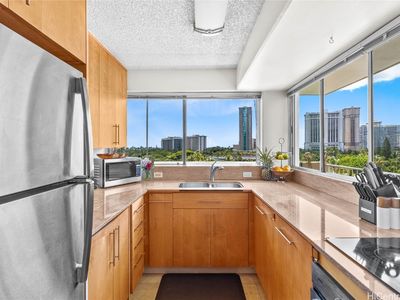 419 Keoniana St APT 905, Honolulu, HI, 96815