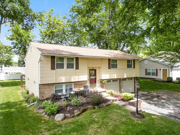 54 Clearview Dr, Spencerport, NY 14559