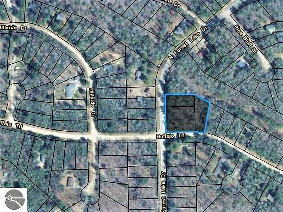 5th image of N Forest Lake Dr