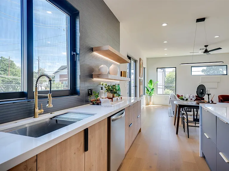 3825 Munger Ave — Photo 14