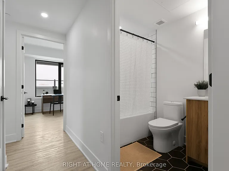 377 Winona Ave #607 — Photo 3