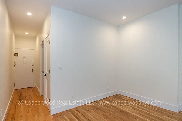 Rented by Copperwood Real Estate | media 10